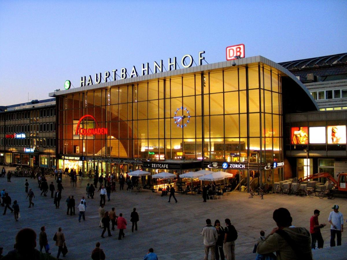 Smarty Cologne Dom Hotel - Boardinghouse - Kontaktloser Self Check-In מראה חיצוני תמונה