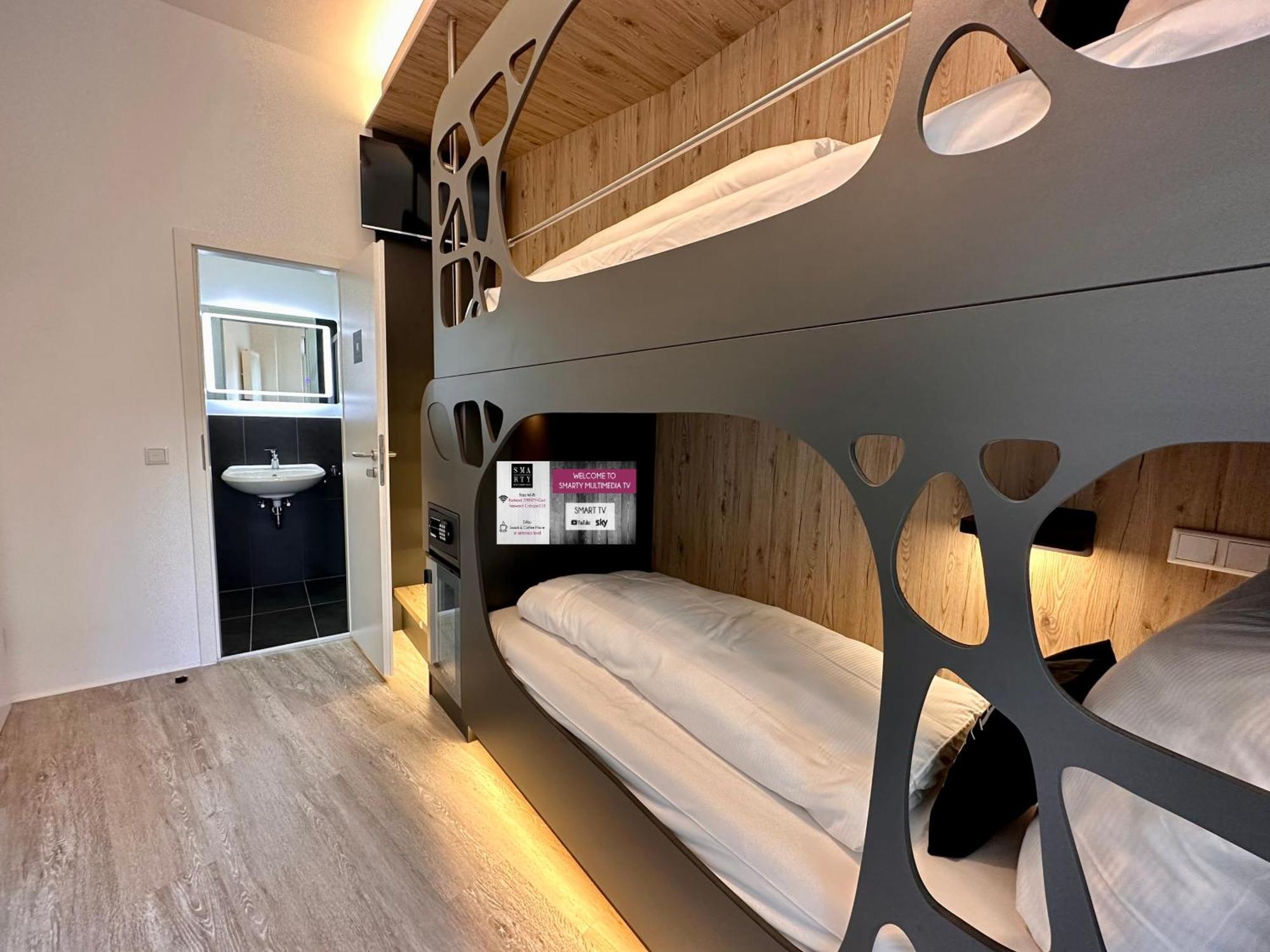 Smarty Cologne Dom Hotel - Boardinghouse - Kontaktloser Self Check-In מראה חיצוני תמונה